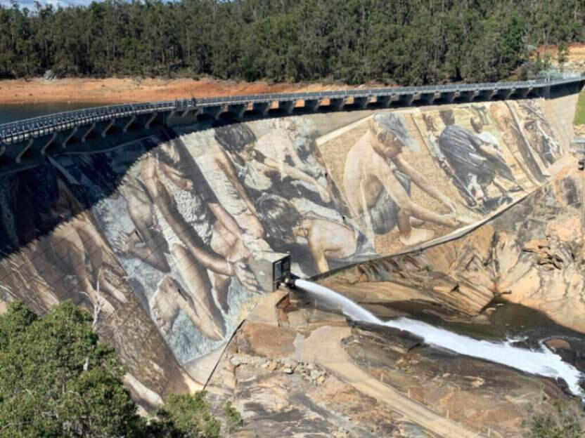 Home resort-style Home resort style